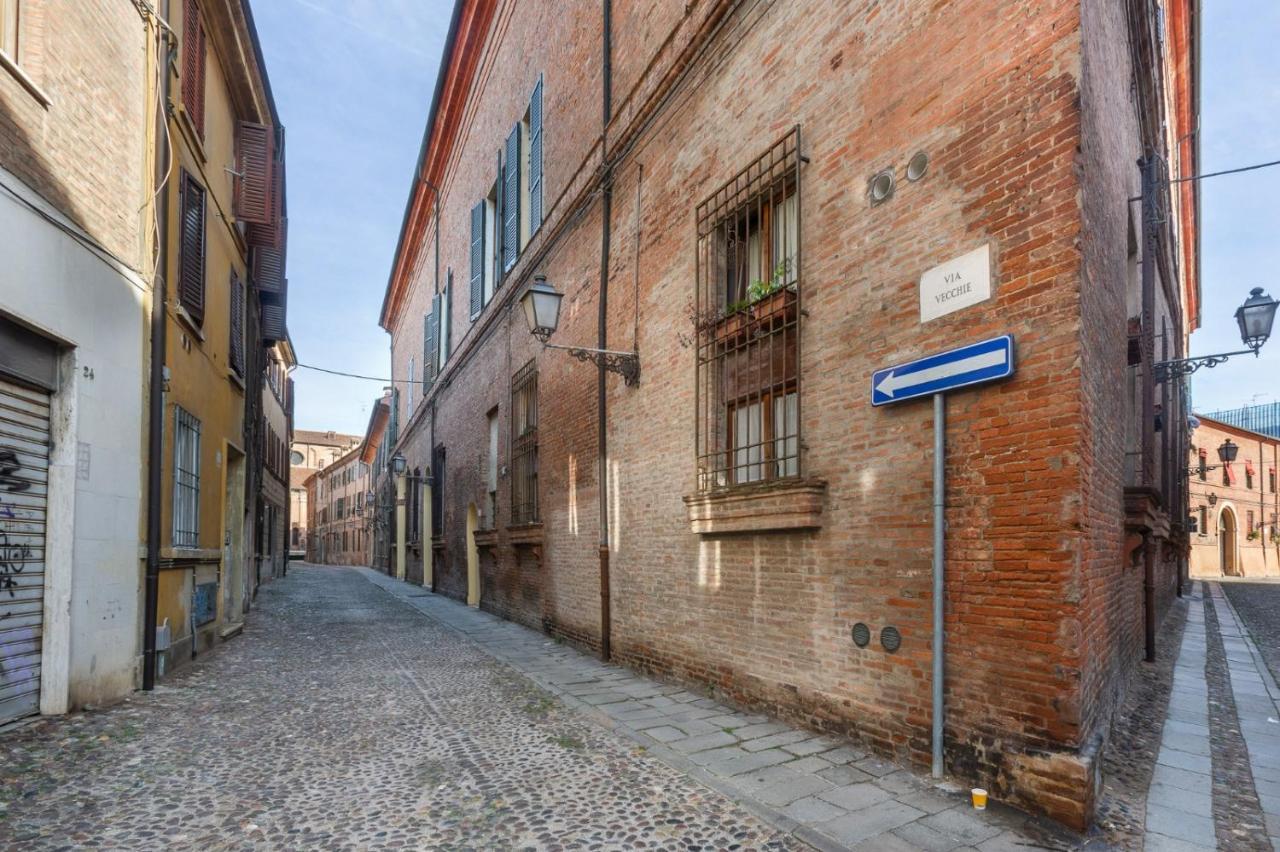 Central Ferrara Apartment 외부 사진